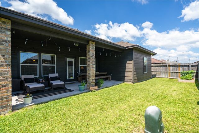 6726 Battery Park Ct, Corpus Christi, TX 78414