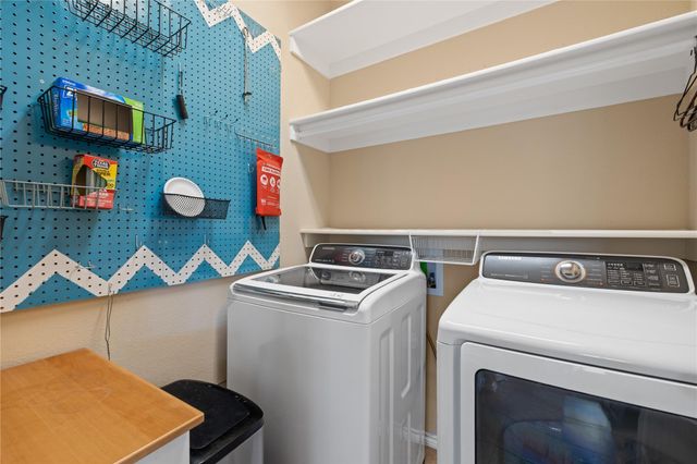 304 Quarry LN, Liberty Hill, TX 78642