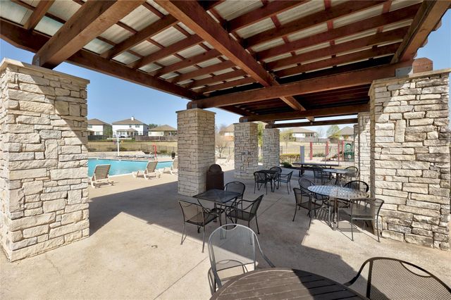 304 Quarry LN, Liberty Hill, TX 78642