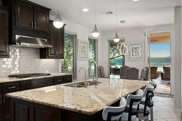 7312 Pace Ravine DR, Lago Vista, TX 78645