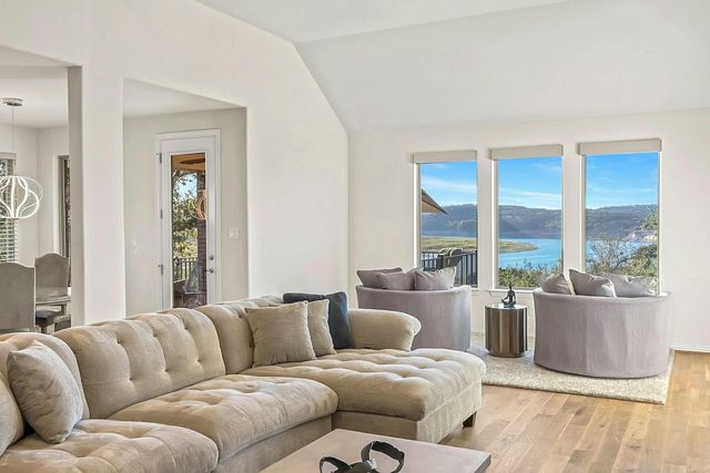 7312 Pace Ravine DR, Lago Vista, TX 78645