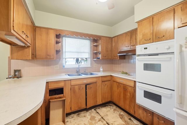 5600 Crawford Drive, Columbus, OH 43229