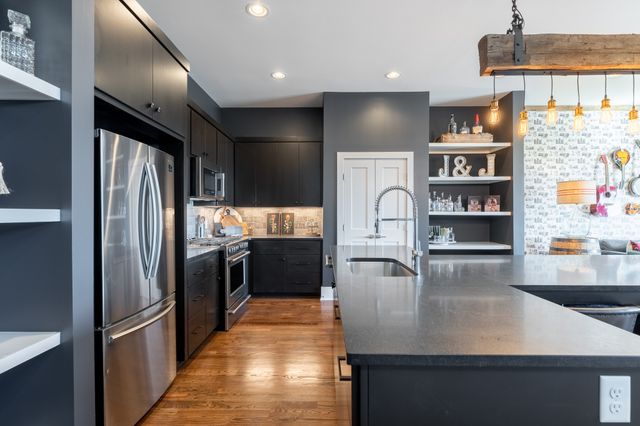 24 Fern Ave, Nashville, TN 37207