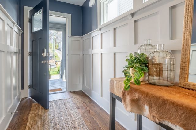 24 Fern Ave, Nashville, TN 37207