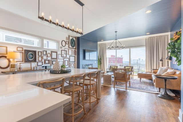 24 Fern Ave, Nashville, TN 37207