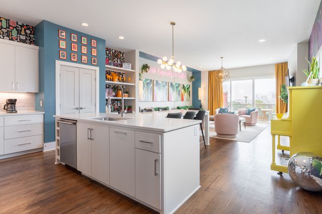 24 Fern Ave, Nashville, TN 37207