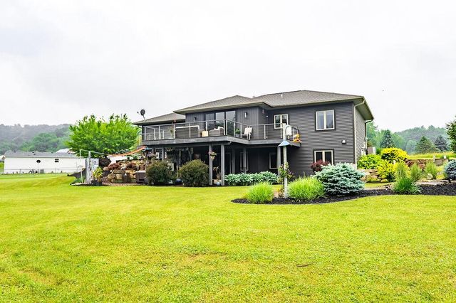 N6724 County Road M, Holmen, WI 54636