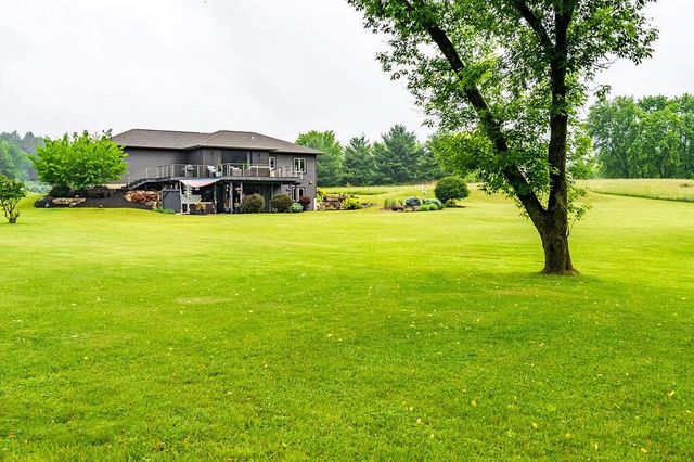 N6724 County Road M, Holmen, WI 54636