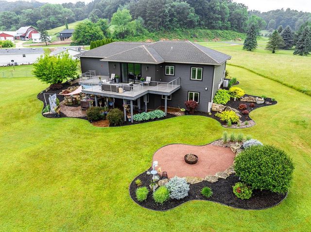 N6724 County Road M, Holmen, WI 54636