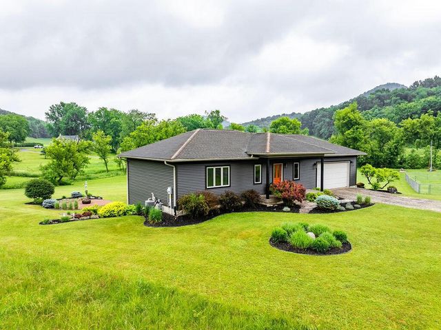 N6724 County Road M, Holmen, WI 54636