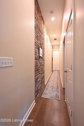 821 E Chestnut St, Louisville, KY 40204