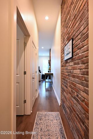 821 E Chestnut St, Louisville, KY 40204