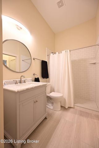 821 E Chestnut St, Louisville, KY 40204