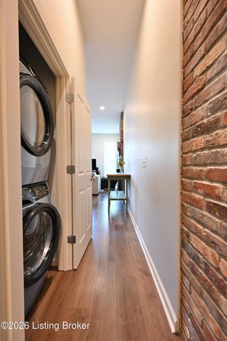 821 E Chestnut St, Louisville, KY 40204