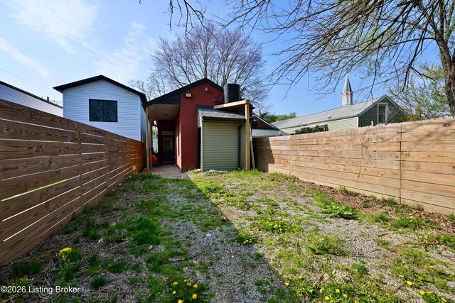 821 E Chestnut St, Louisville, KY 40204