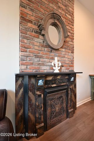 821 E Chestnut St, Louisville, KY 40204