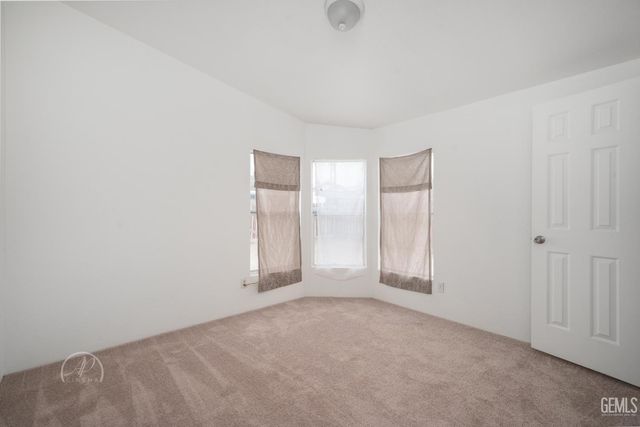 124 Roosevelt Place, Taft, CA 93268