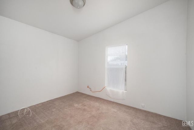 124 Roosevelt Place, Taft, CA 93268