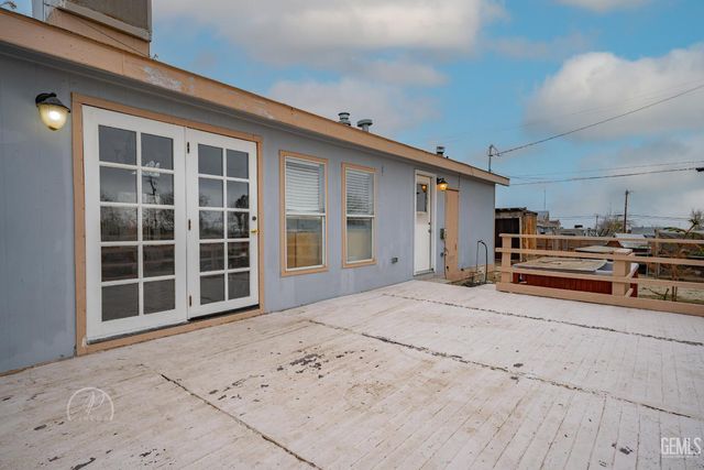 124 Roosevelt Place, Taft, CA 93268