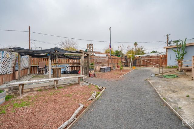 124 Roosevelt Place, Taft, CA 93268