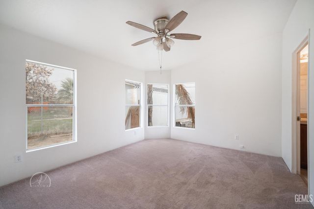 124 Roosevelt Place, Taft, CA 93268