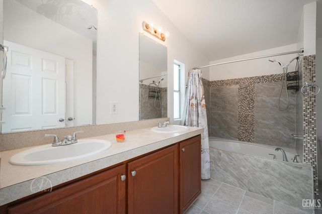 124 Roosevelt Place, Taft, CA 93268