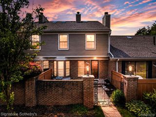 22050 Edgewater 371, Novi, MI 48375
