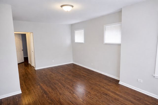 6710 S Merrill Avenue 2E, Chicago, IL 60649