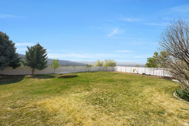 1440 E NORTHRIDGE DR, Bountiful, UT 84010