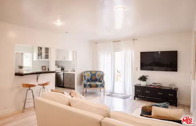 2318 Yosemite Drive, Eagle Rock, CA 90041