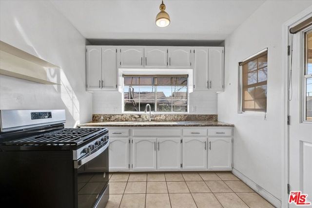 2318 Yosemite Drive, Eagle Rock, CA 90041