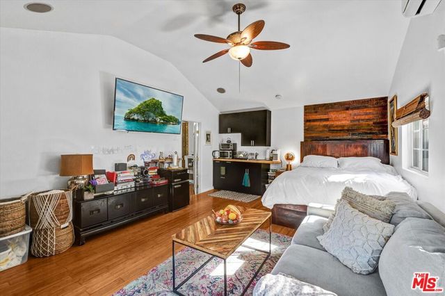 2318 Yosemite Drive, Eagle Rock, CA 90041