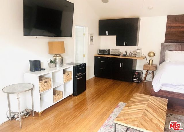 2318 Yosemite Drive, Eagle Rock, CA 90041