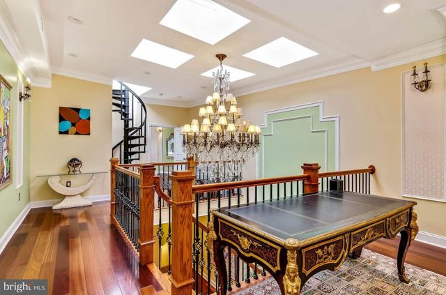 26 S STRAWBERRY ST, Philadelphia, PA 19106