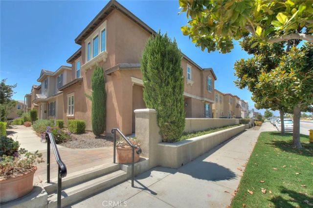 6130 Snapdragon, Eastvale, CA 92880