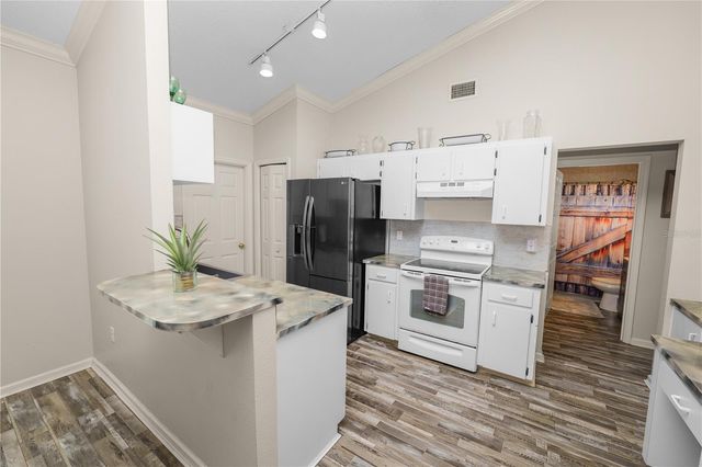 225 LINDALE STREET, Lakeland, FL 33809