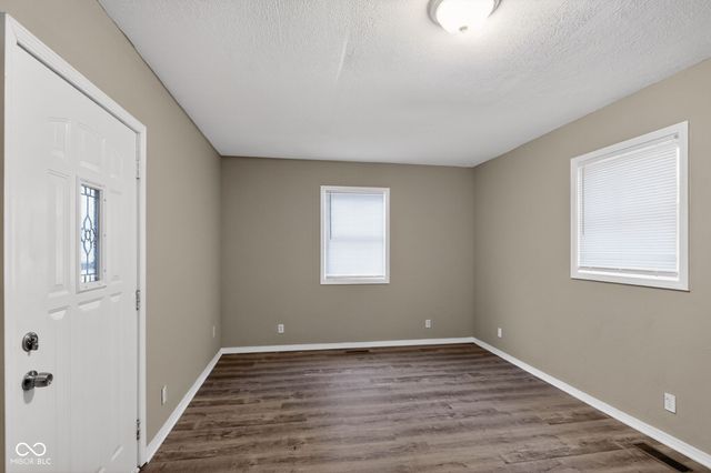 1119 Waldemere Avenue, Indianapolis, IN 46241