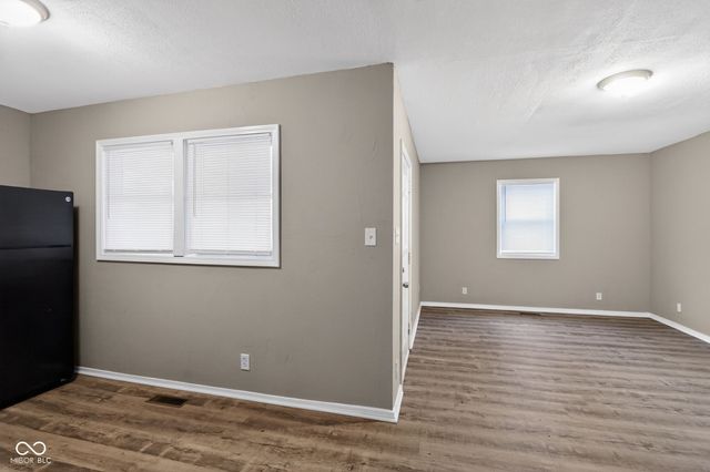 1119 Waldemere Avenue, Indianapolis, IN 46241