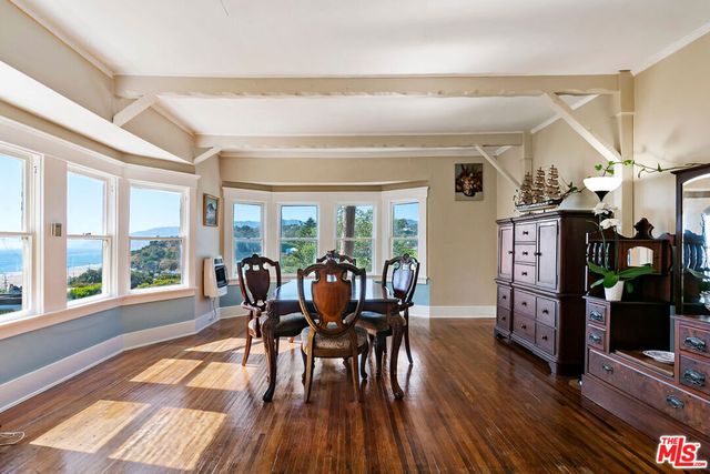 207 Ocean Avenue, Santa Monica, CA 90402