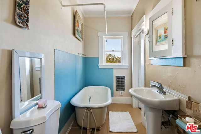207 Ocean Avenue, Santa Monica, CA 90402