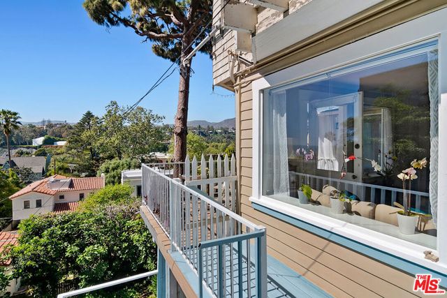 207 Ocean Avenue, Santa Monica, CA 90402