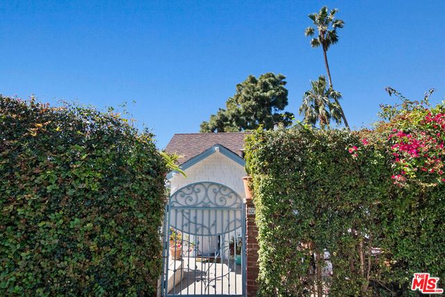 207 Ocean Avenue, Santa Monica, CA 90402