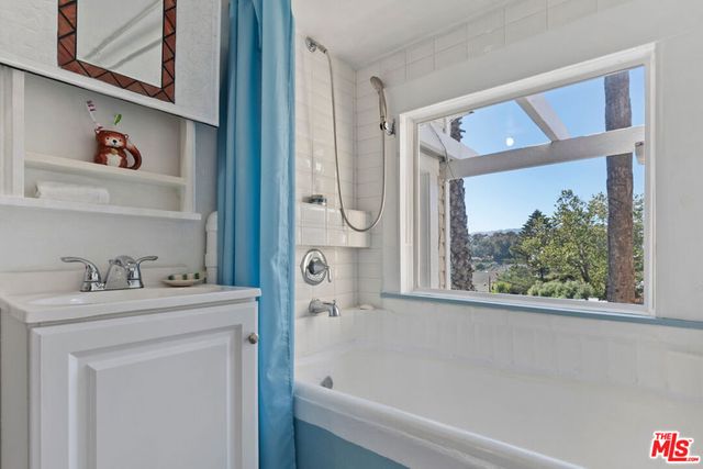 207 Ocean Avenue, Santa Monica, CA 90402