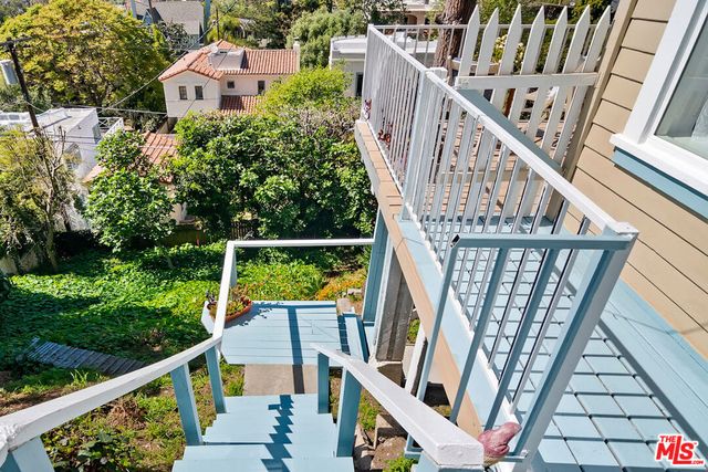 207 Ocean Avenue, Santa Monica, CA 90402