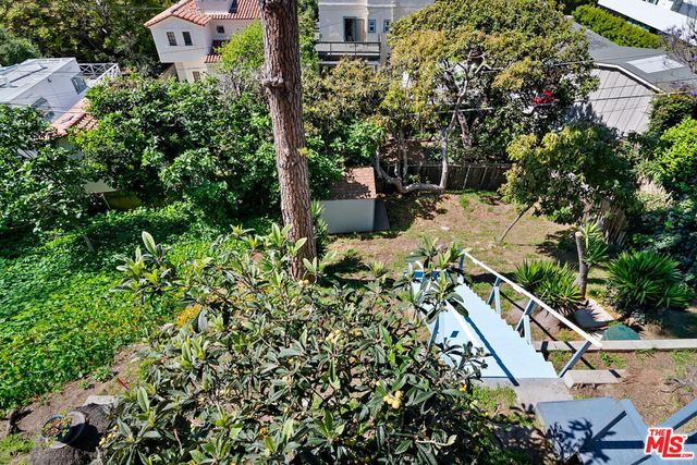 207 Ocean Avenue, Santa Monica, CA 90402