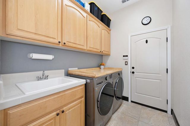 7576 Callaway Dr, Rancho Murieta, CA 95683