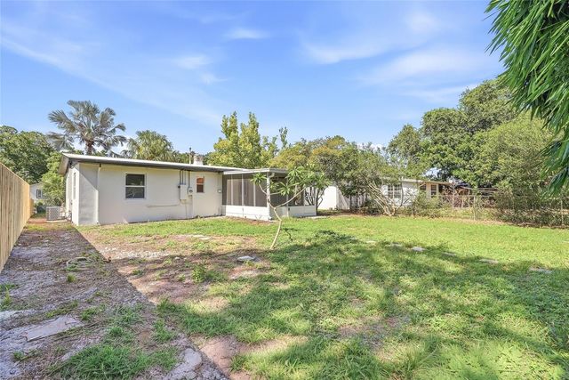 2847 10TH AVENUE N, St Petersburg, FL 33713