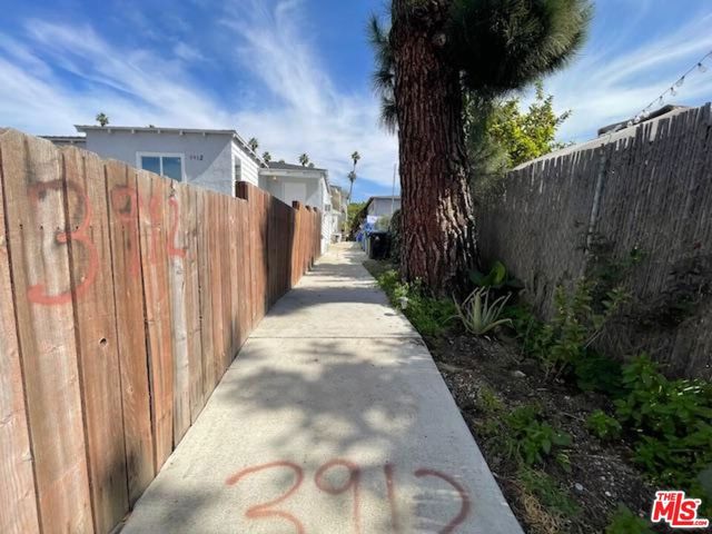 3910 Drysdale Avenue, Los Angeles, CA 90032