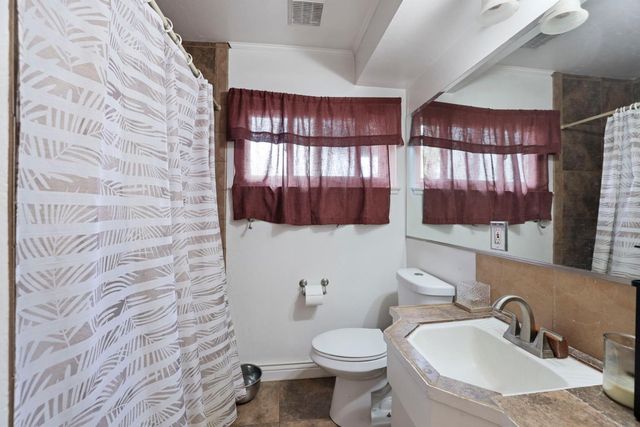 2222 Rutledge Way, Stockton, CA 95207
