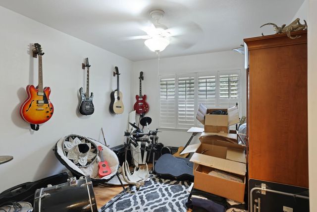2222 Rutledge Way, Stockton, CA 95207